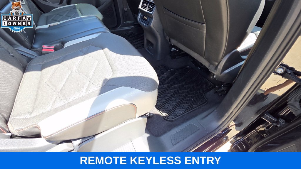 Used 2024 Volkswagen Atlas Peak Edition SEL AWD/4WD image 15