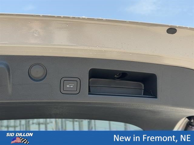 New 2027 GMC Terrain AT4 w/ Convenience Package III AWD/4WD image 6