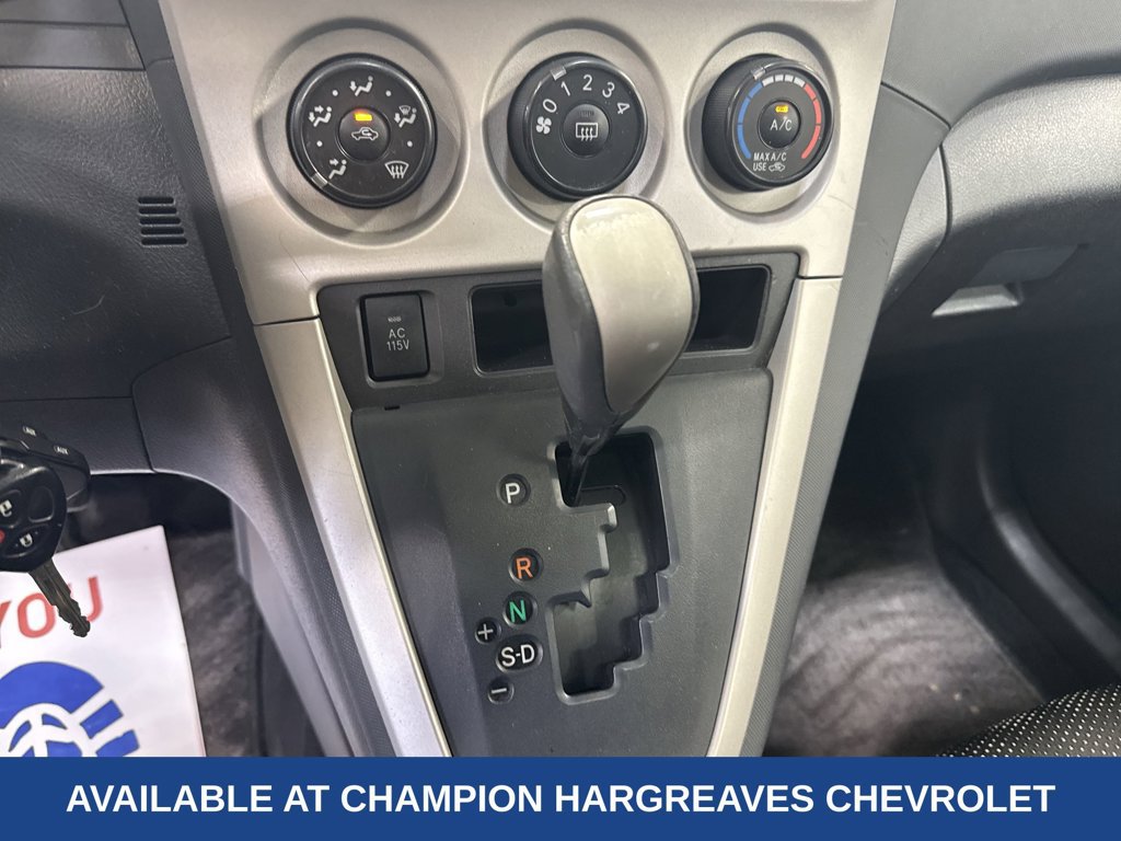 Used 2009 Pontiac Vibe w/ Sun And Sound Package FWD image 21