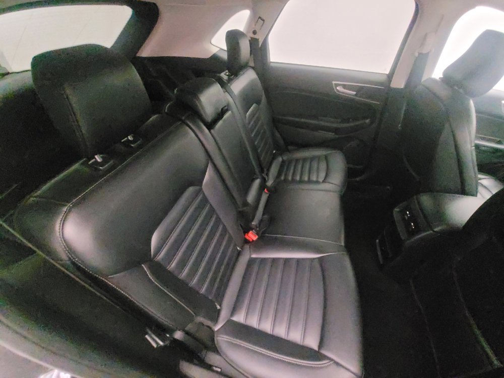 Used 2023 Ford Edge SEL image 19
