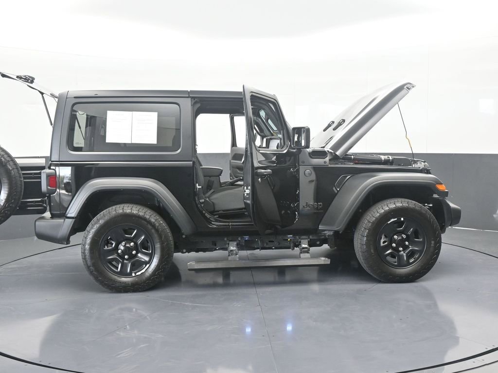 Used 2025 Jeep Wrangler Sport image 67