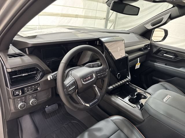 New 2026 GMC Yukon XL AT4 w/ LPO, Floor Liner Package AWD/4WD image 10