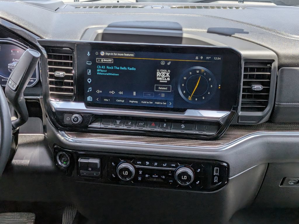 Certified 2025 Chevrolet Silverado 2500 LT AWD/4WD image 17