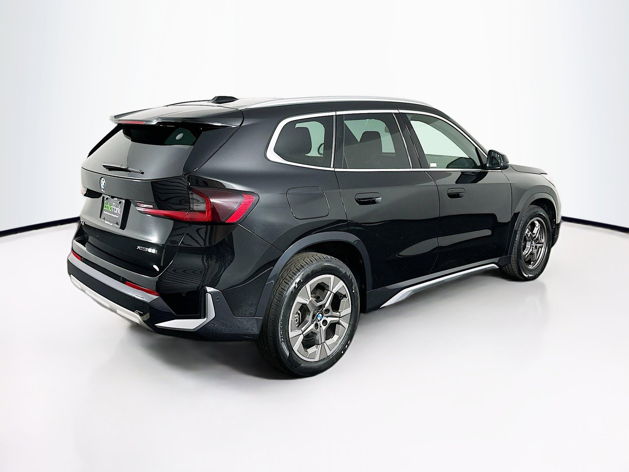Used 2025 BMW X1 xDrive28i image 9