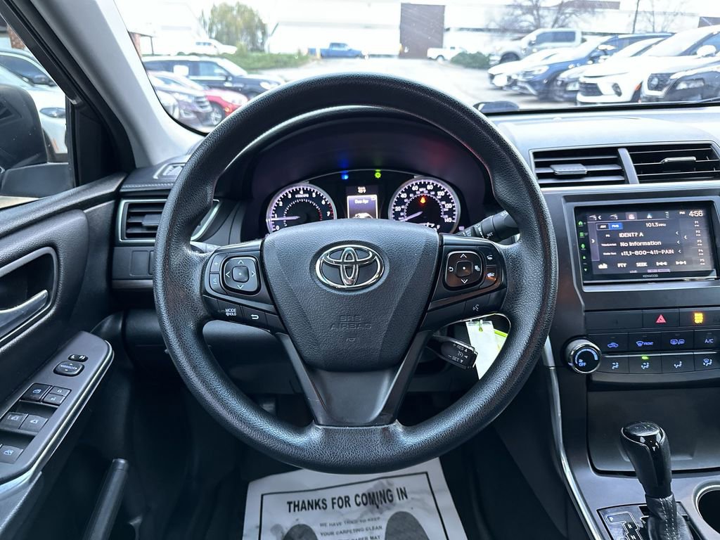 Used 2016 Toyota Camry LE image 14