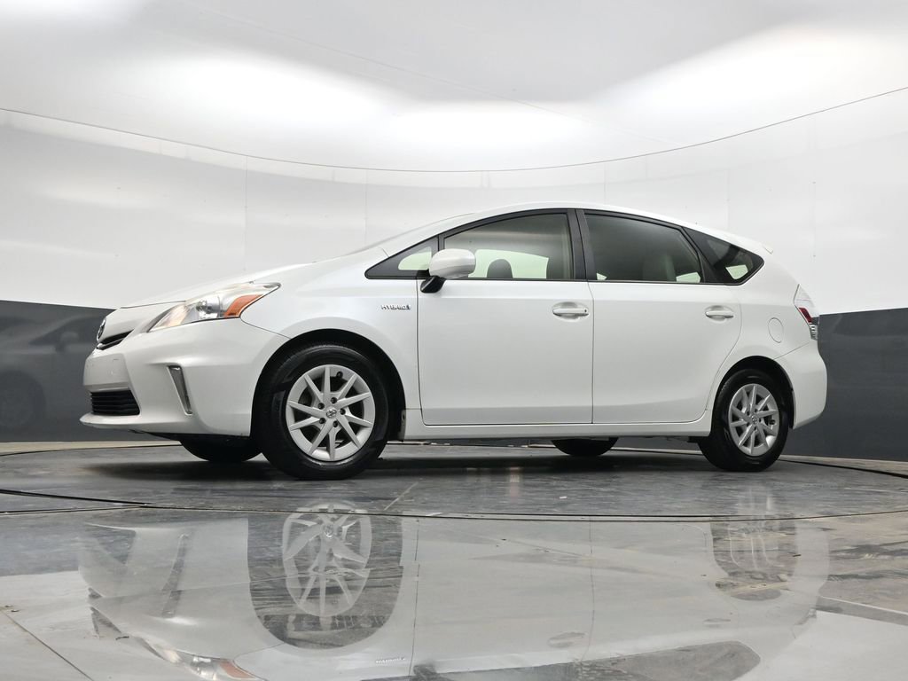 Used 2014 Toyota Prius V Three FWD image 29
