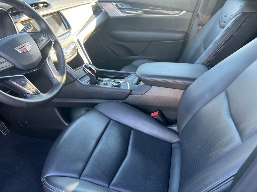 Certified 2025 Cadillac XT5 Premium Luxury image 11