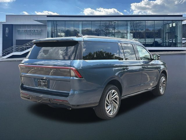New 2027 Lincoln Navigator L Reserve AWD/4WD image 8