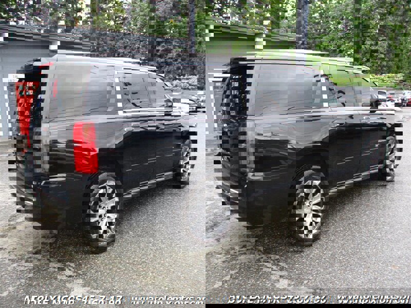 Used 2018 Chevrolet Suburban Premier image 3