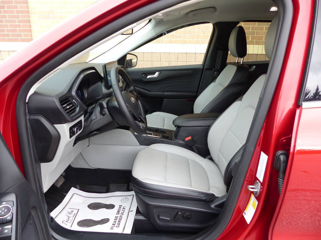 Used 2026 Ford Escape Platinum AWD/4WD image 22