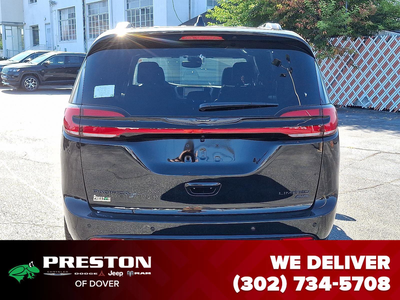 New 2026 Chrysler Pacifica Limited w/ S Appearance Package image 5