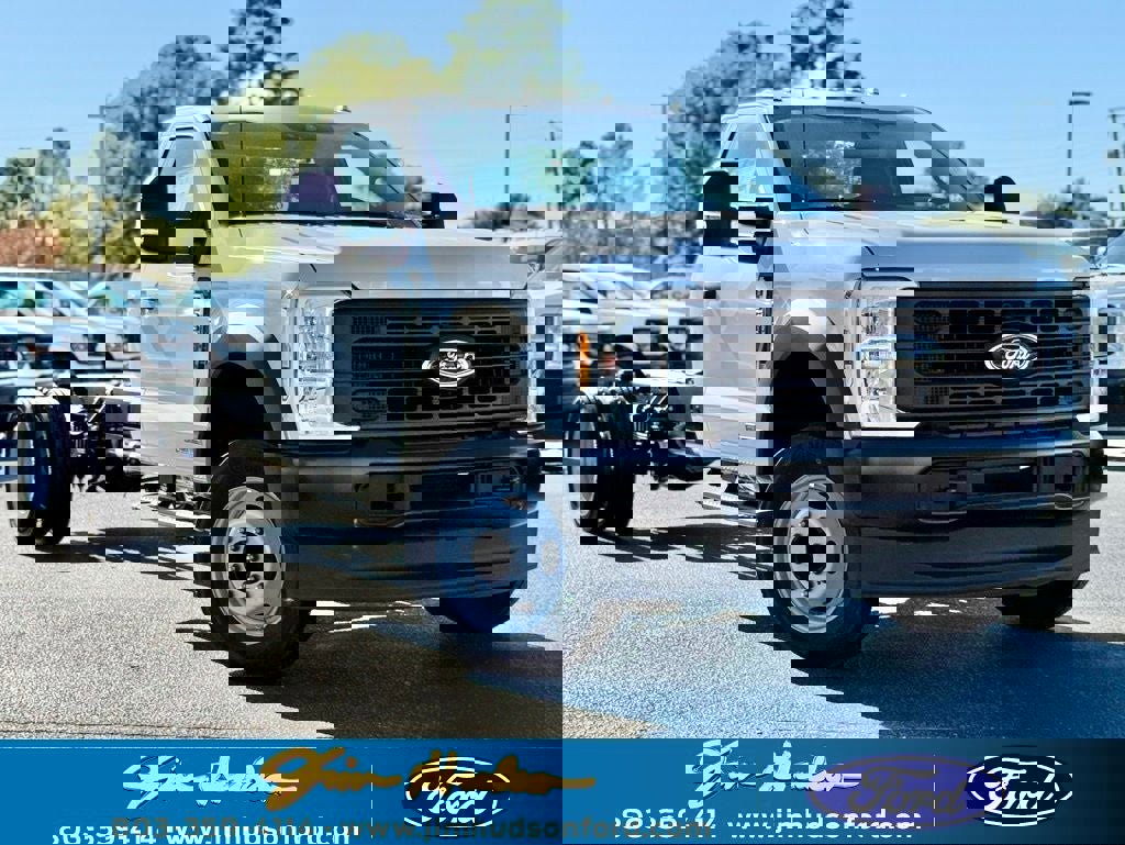 New 2026 Ford F550 2WD Regular Cab Super Duty image 2