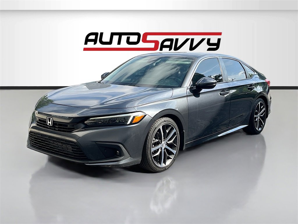 Used 2023 Honda Civic Touring image 3