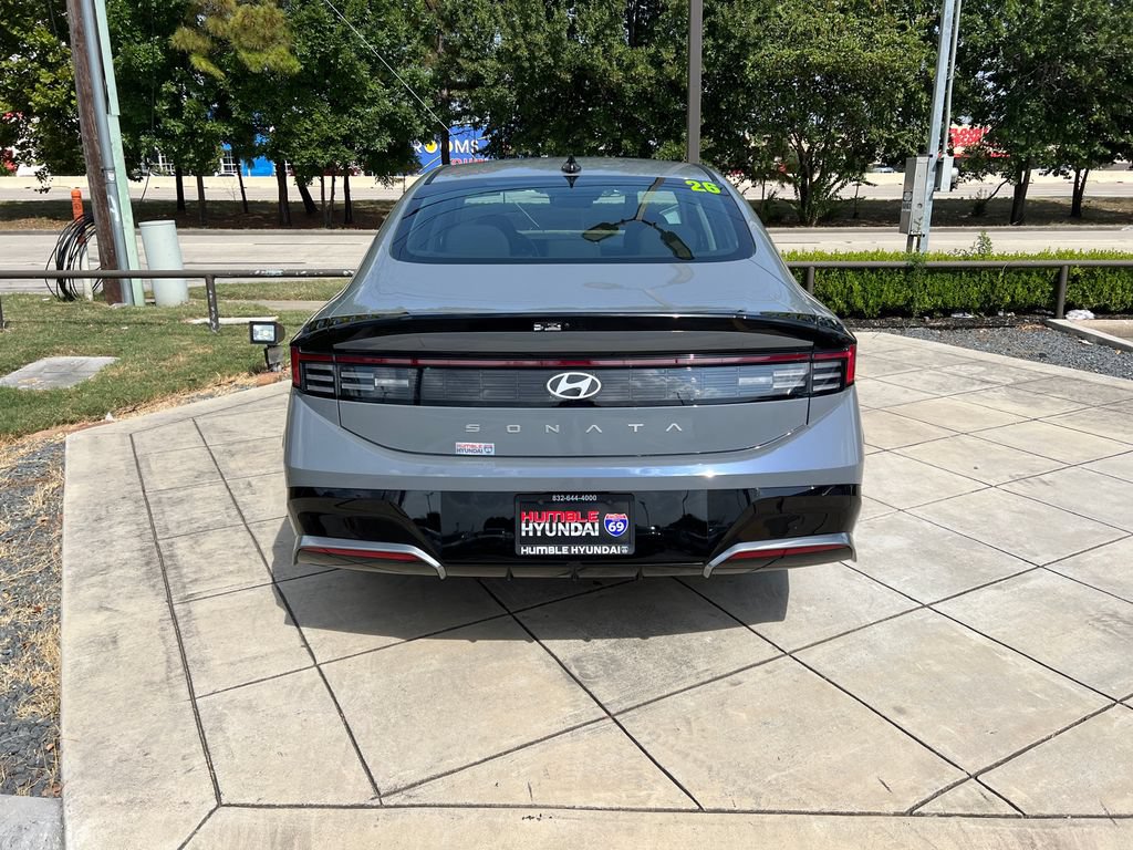 Certified 2026 Hyundai Sonata SEL FWD image 11