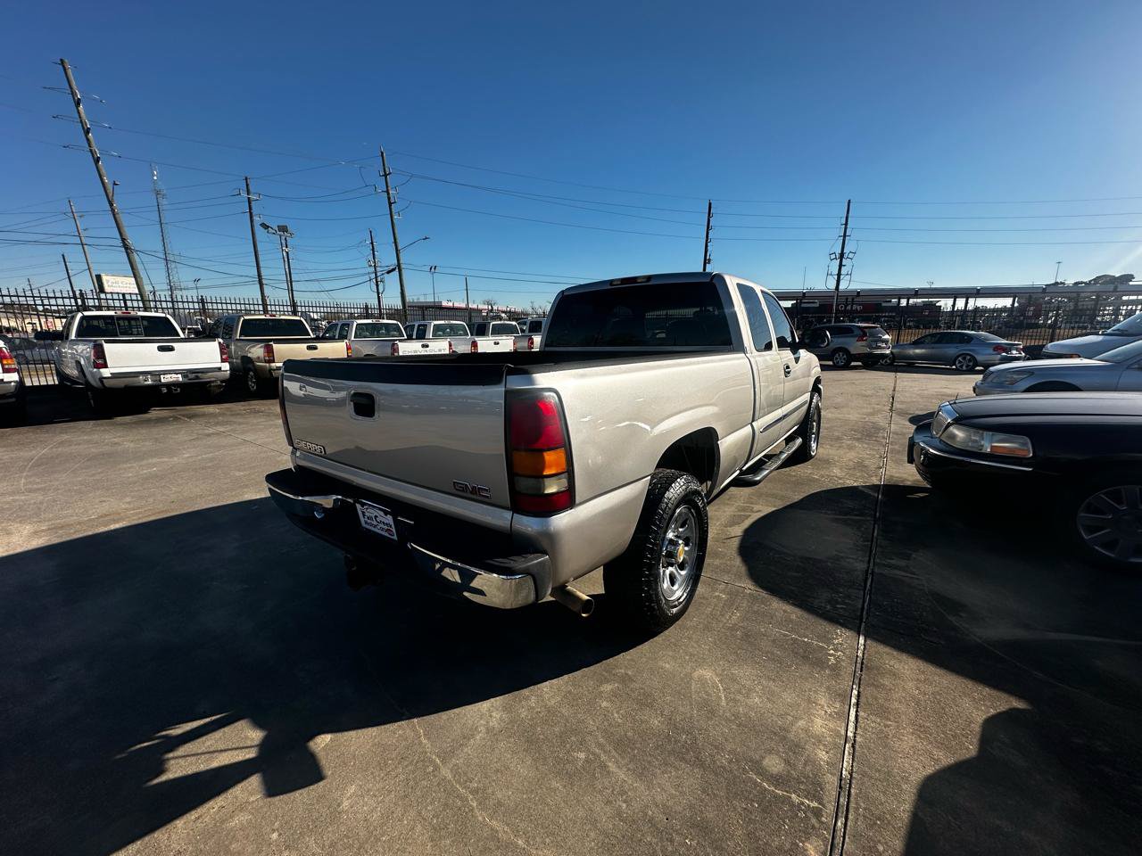 Used 2004 GMC Sierra 1500 SLE w/ Safe And Sound Package RWD image 47