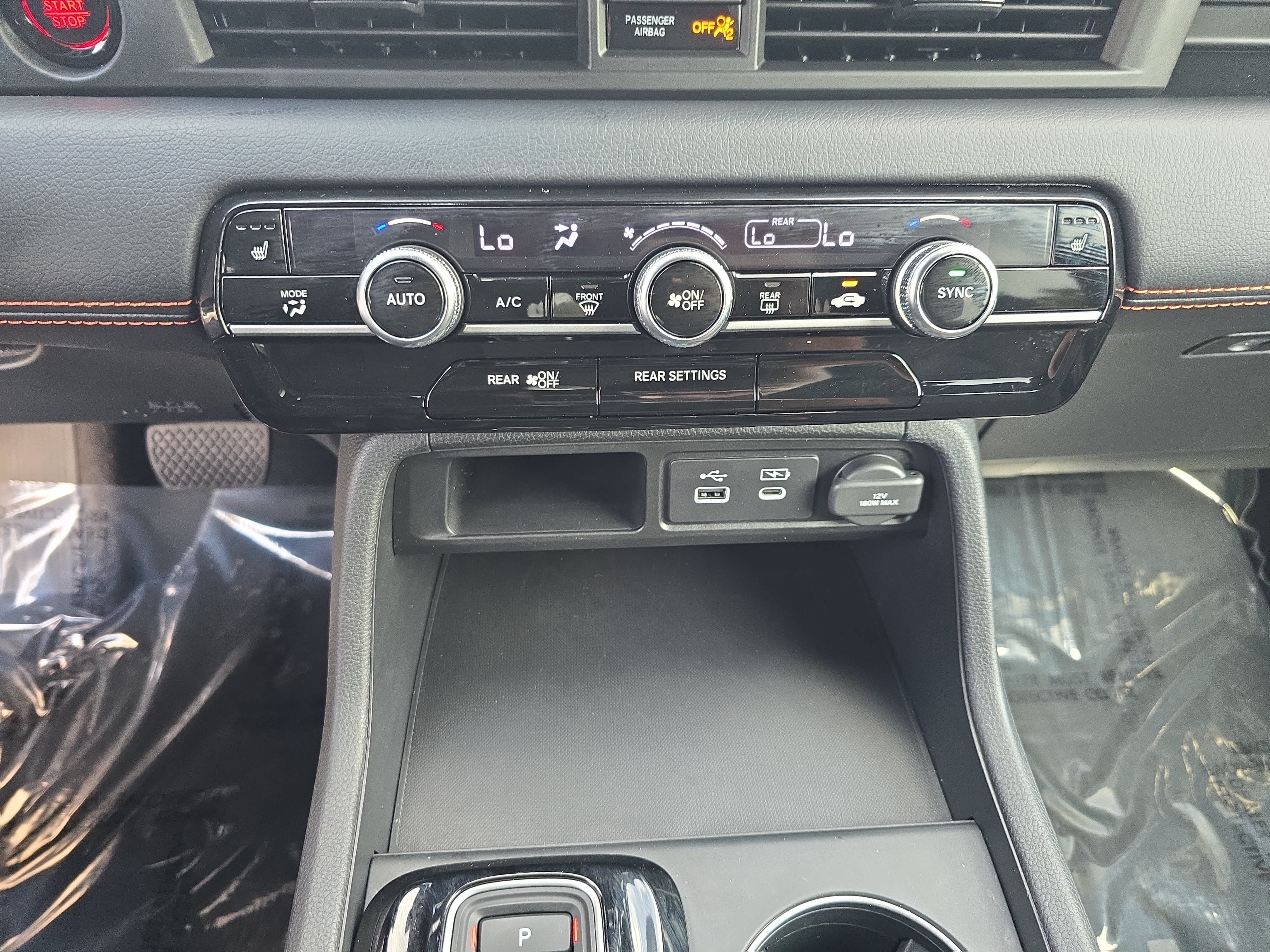 Used 2025 Honda Pilot Sport image 24