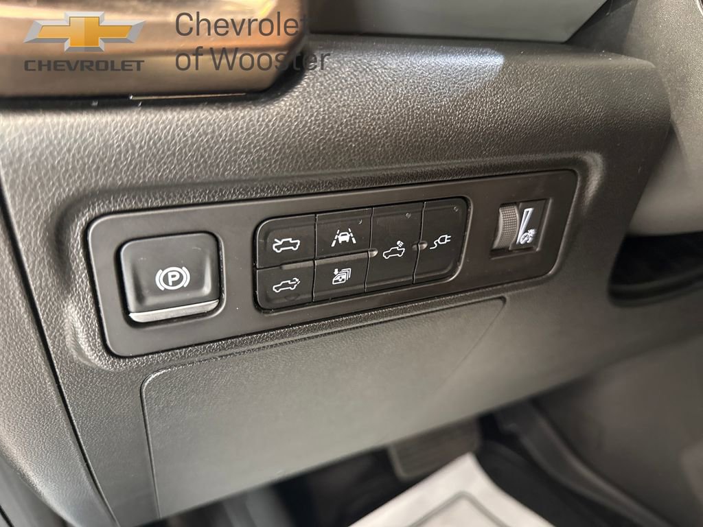 Used 2024 GMC Hummer EV 3X w/ Omega Edition AWD/4WD image 9