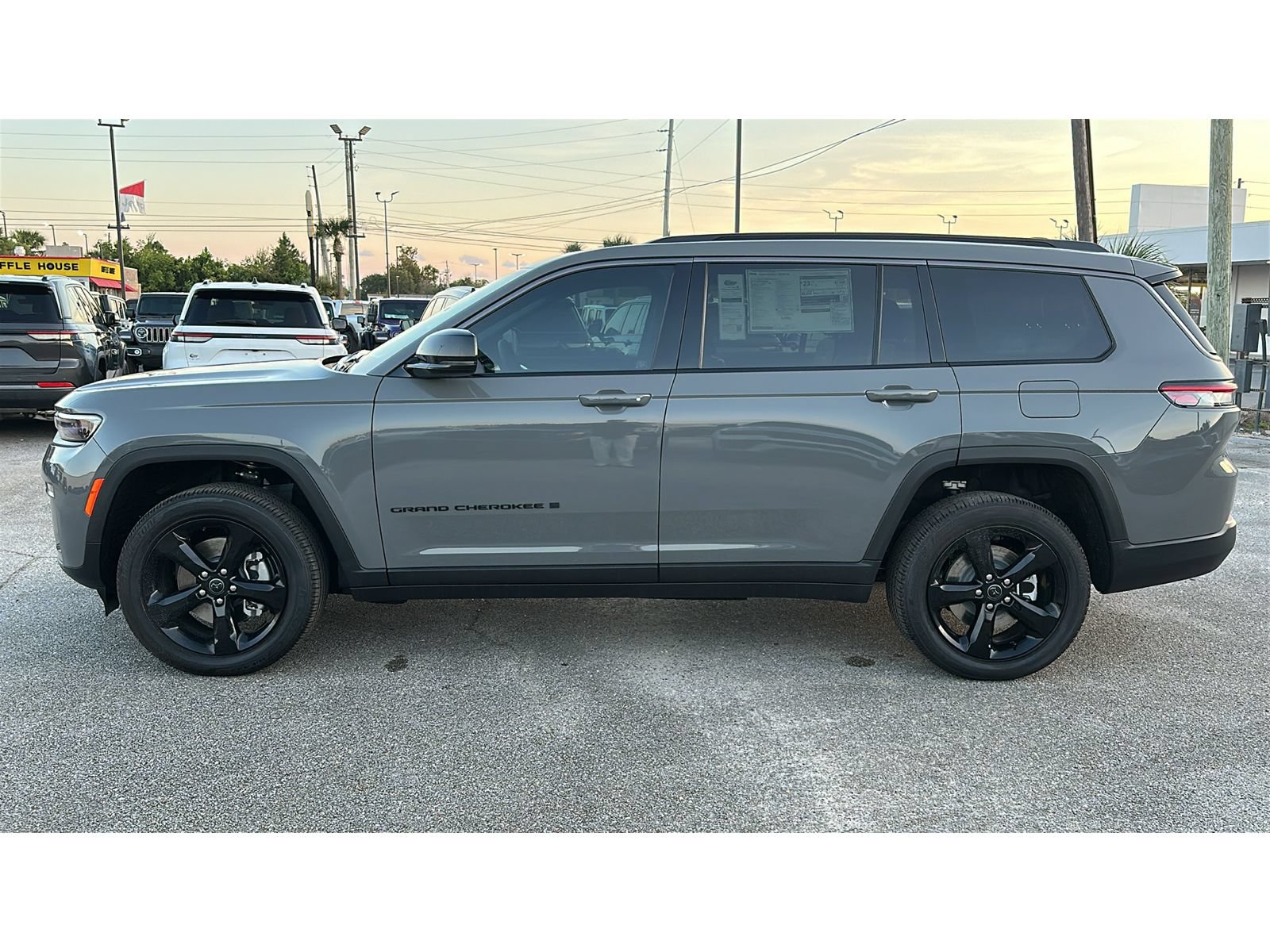 New 2027 Jeep Grand Cherokee L Limited w/ Limited Altitude Package RWD image 3