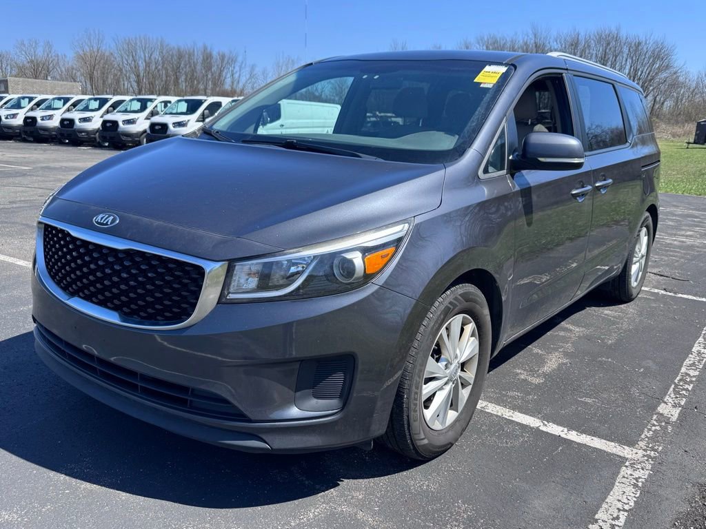 Used 2016 Kia Sedona LX w/ LX Convenience Package image 3