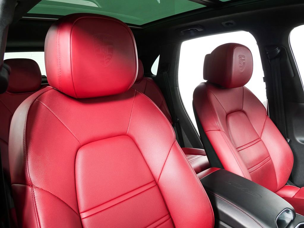 Certified 2021 Porsche Cayenne GTS AWD/4WD image 27
