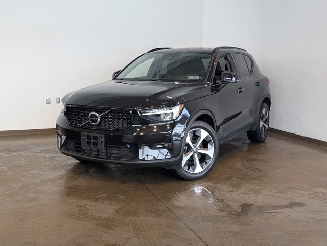 Used 2023 Volvo XC40 B5 Plus w/ Protection Package Premier