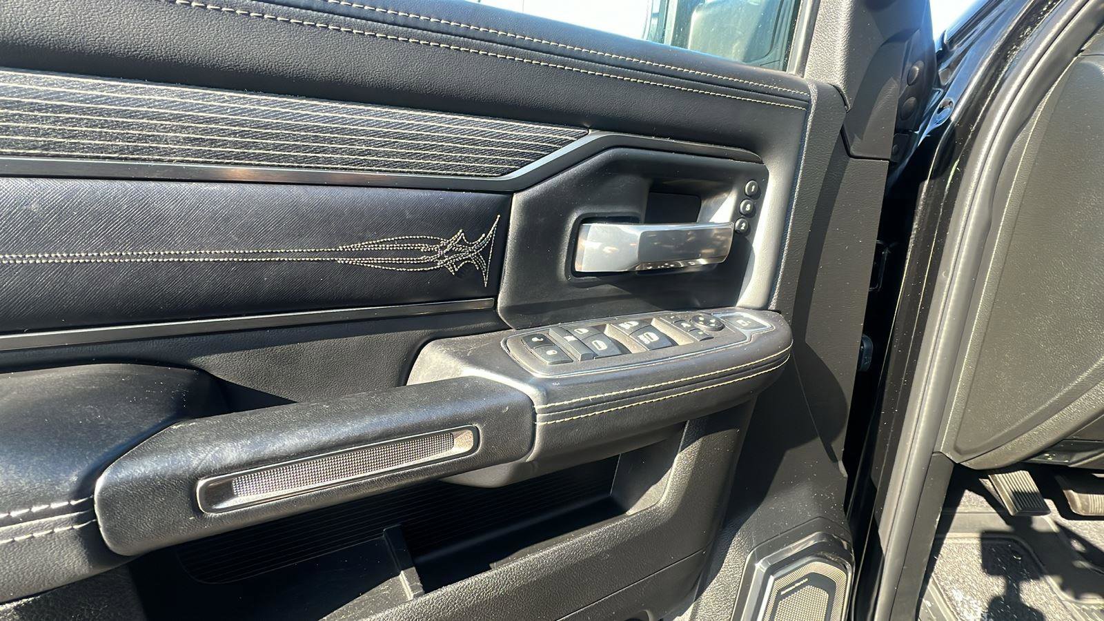 Used 2021 RAM 2500 Limited image 11