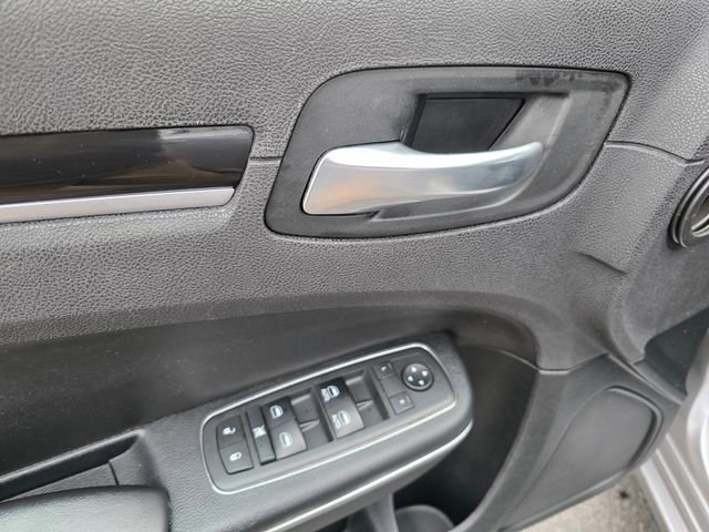 Used 2018 Chrysler 300 S w/ 300S Premium Group image 16