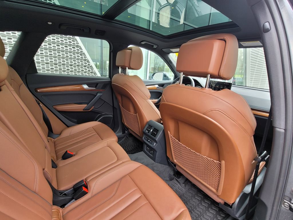 Certified 2023 Audi Q5 e Premium Plus w/ Premium Plus Package AWD/4WD image 22