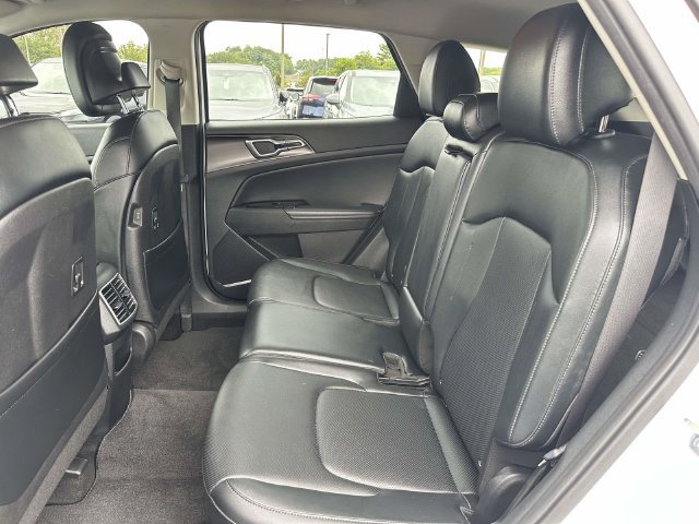 Used 2023 Kia Sportage EX AWD/4WD image 17