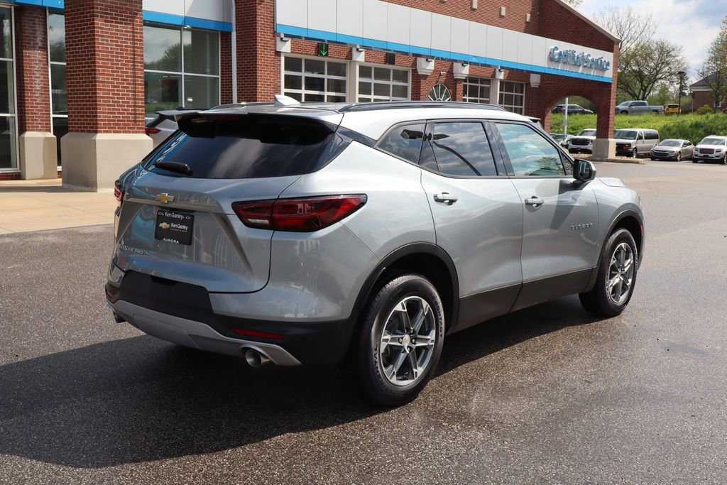 Used 2025 Chevrolet Blazer LT w/ Convenience Package AWD/4WD image 32