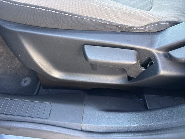 Used 2022 Ford Escape SE FWD image 11