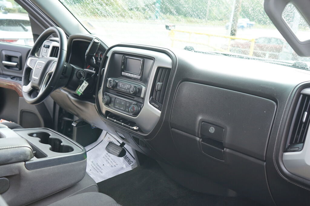 Used 2014 GMC Sierra 1500 SLE w/ Suspension Package, Off-Road image 12