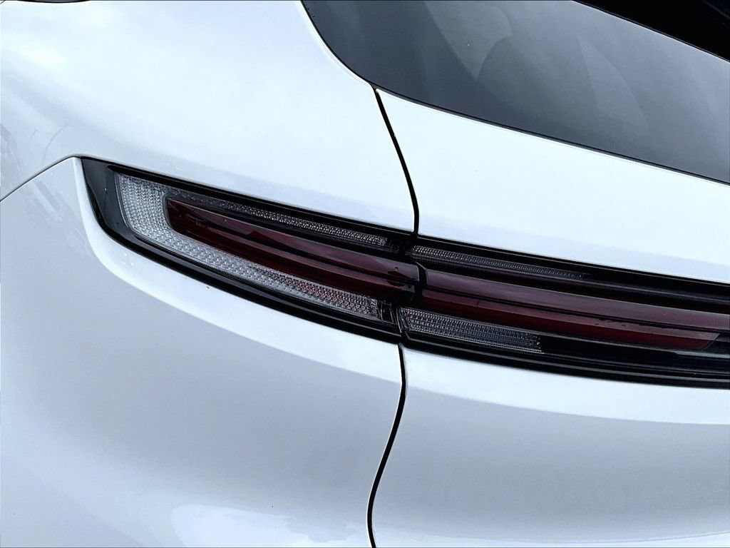 Certified 2024 Porsche Cayenne S AWD/4WD image 21