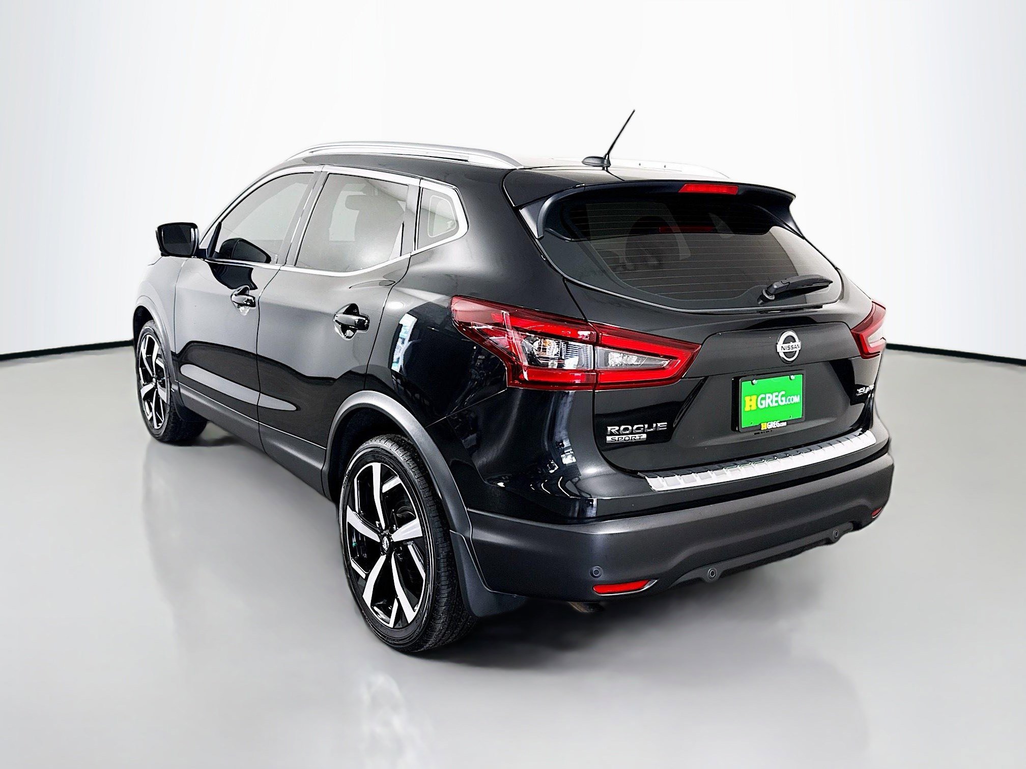 Used 2022 Nissan Rogue Sport SL w/ Premium Package AWD/4WD image 7