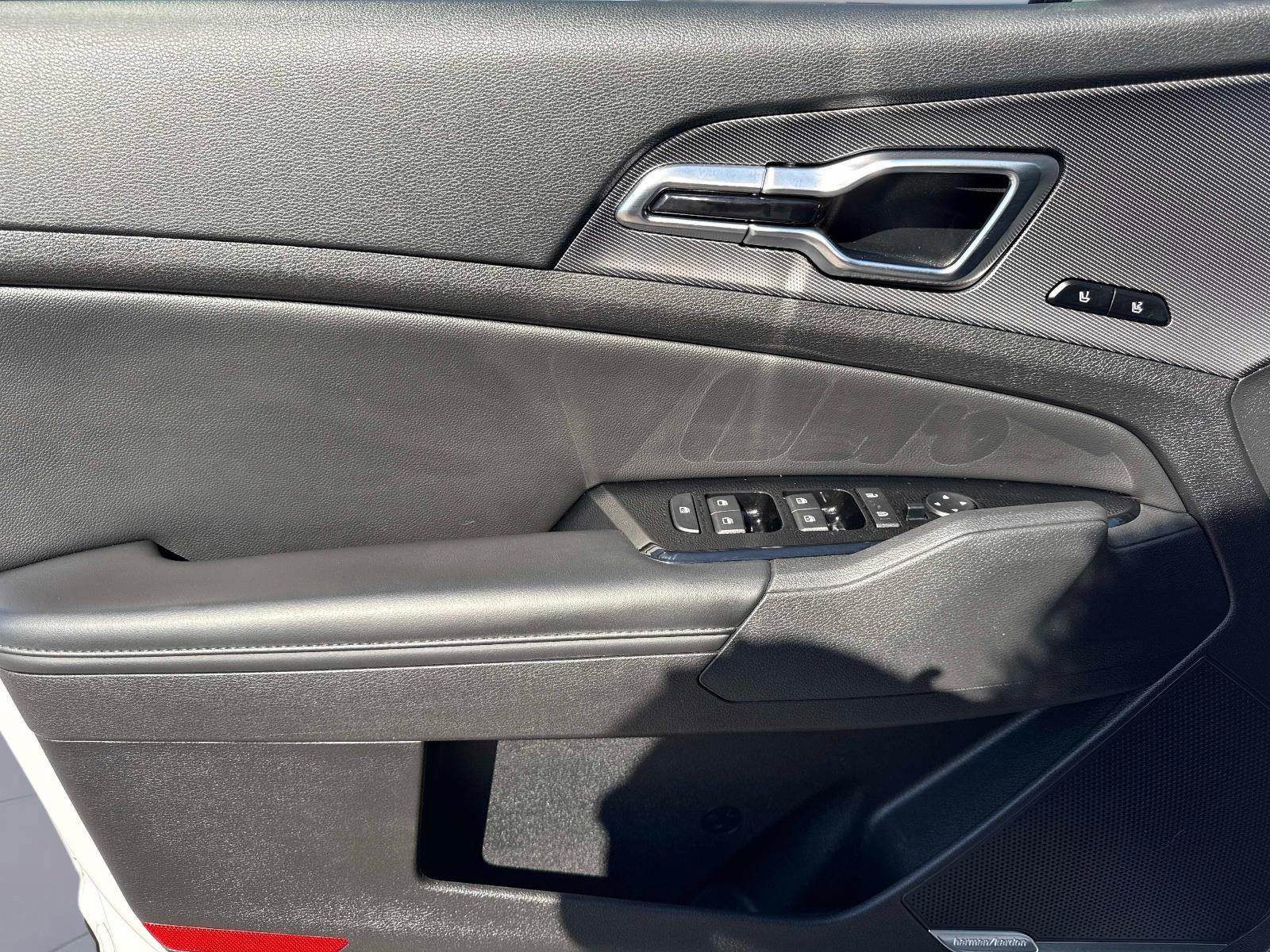 Used 2023 Kia Sportage SX image 20