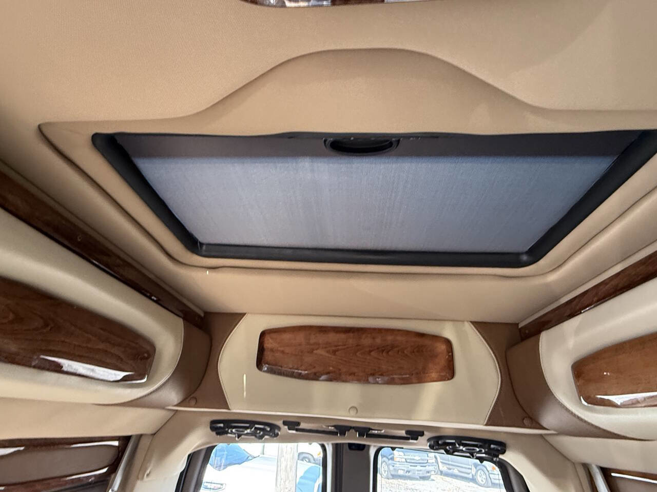 Used 2015 Chevrolet Express 2500 image 28