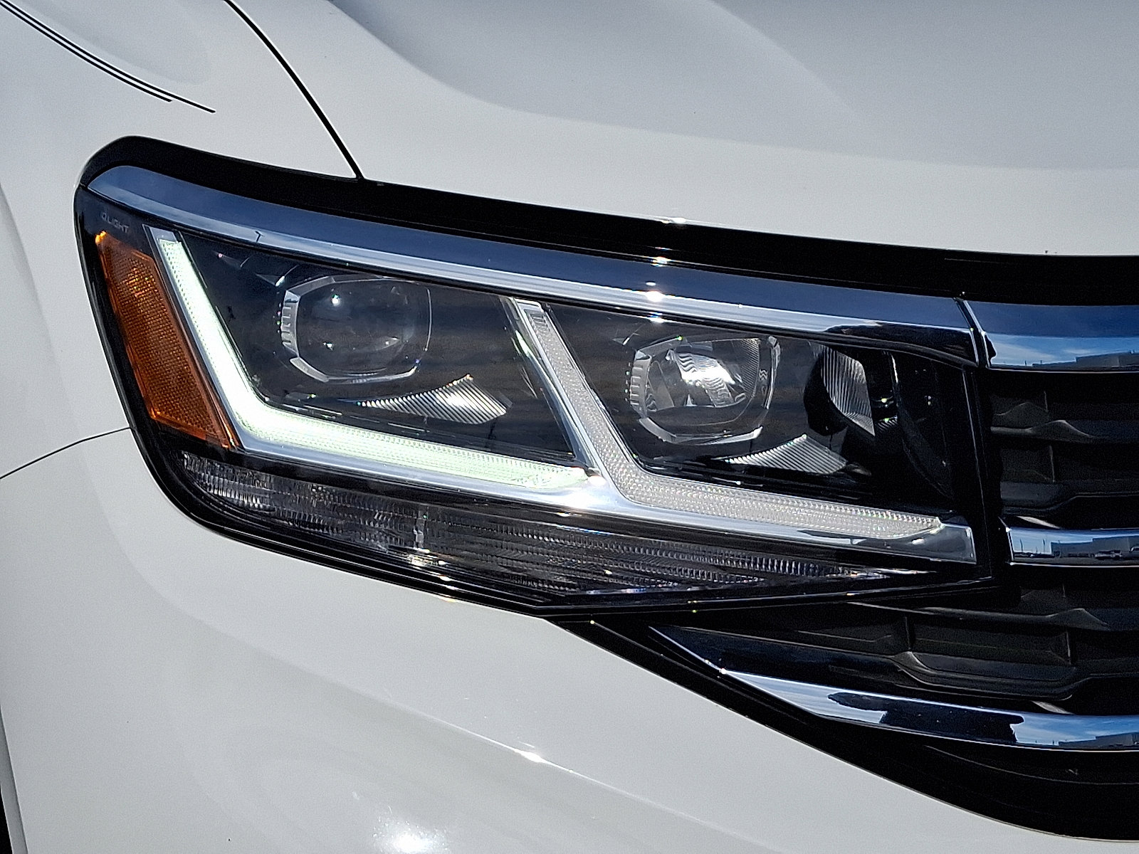 Used 2023 Volkswagen Atlas SE w/ Panoramic Sunroof Package image 9