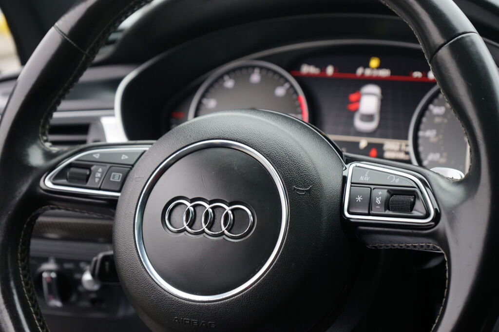 Used 2013 Audi S7 Prestige w/ Innovation Pkg image 13