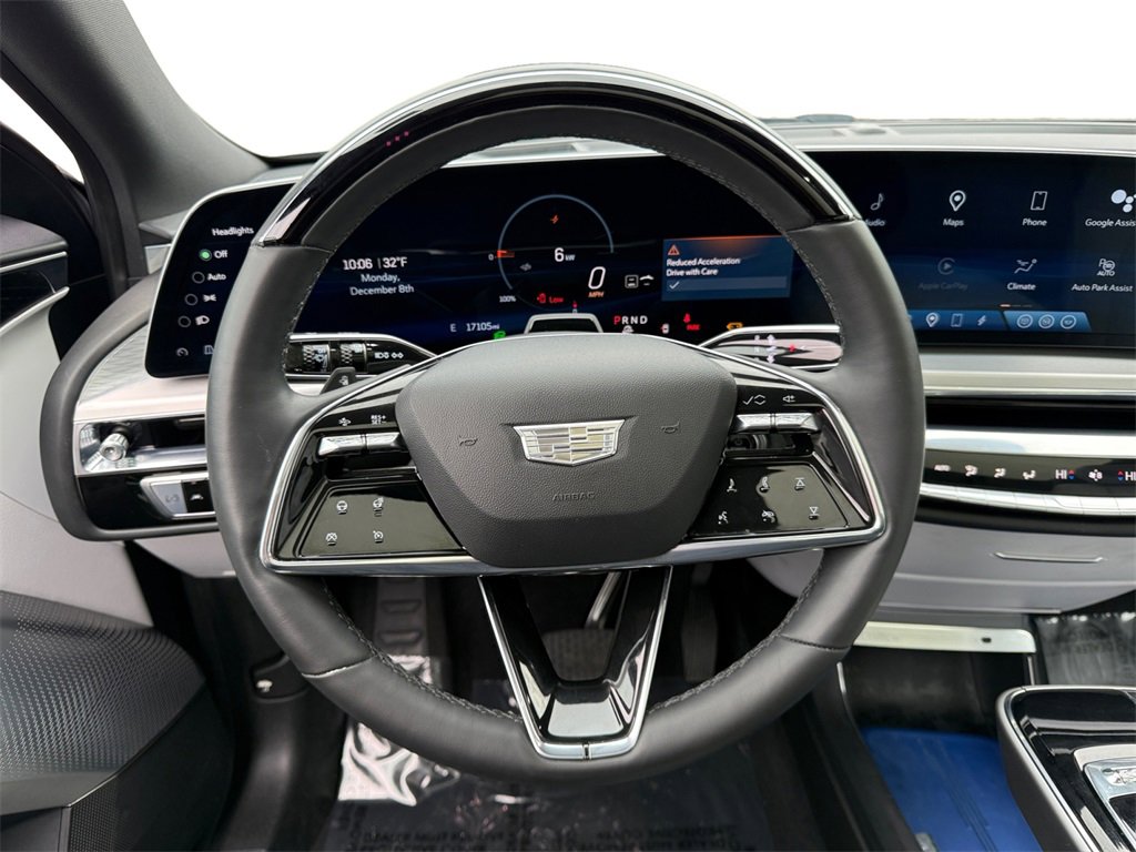 Used 2023 Cadillac Lyriq 2WD image 12