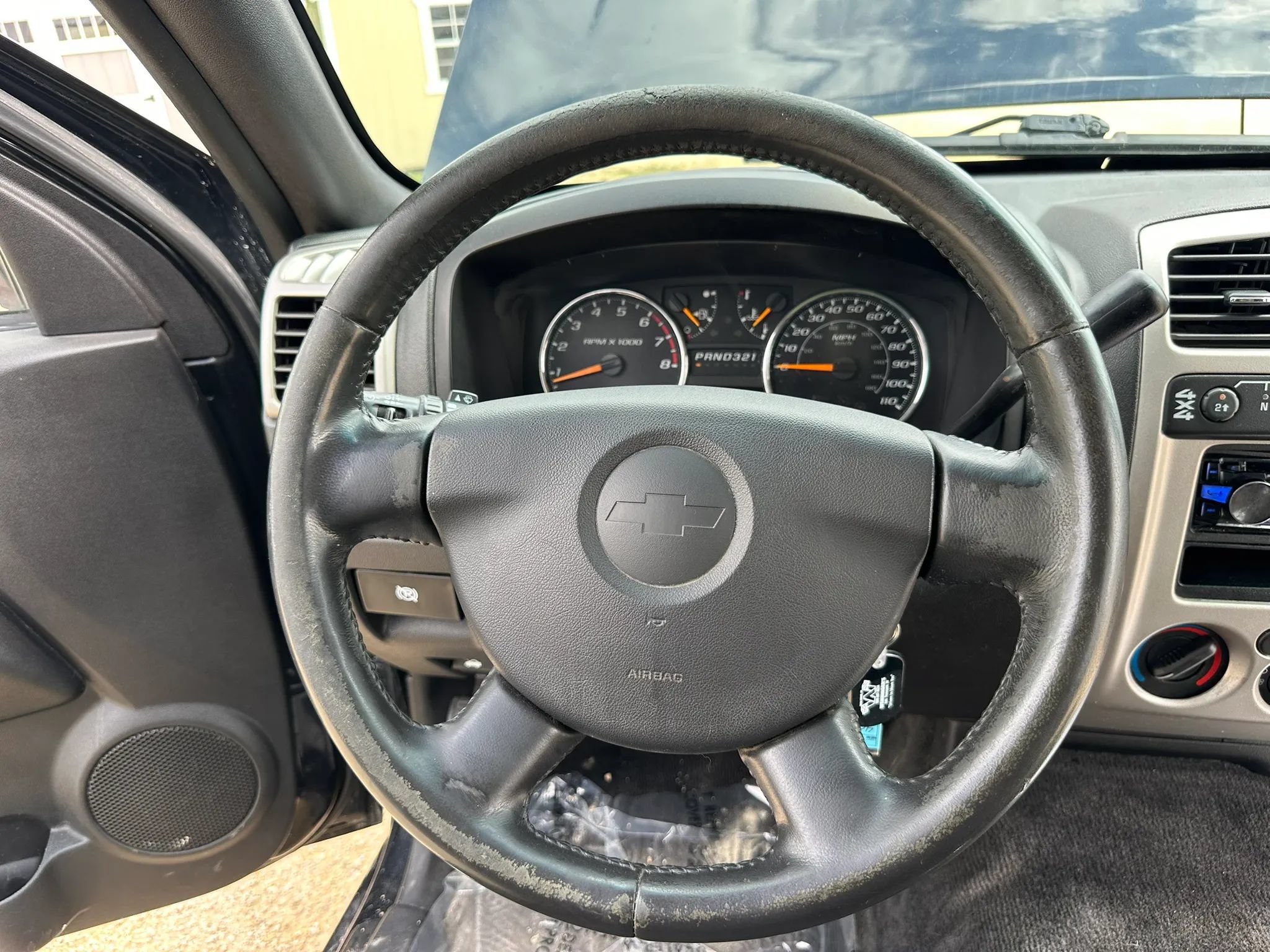 Used 2010 Chevrolet Colorado LT AWD/4WD image 17