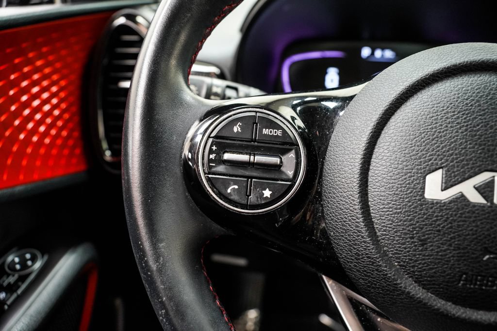 Used 2023 Kia Soul GT-Line w/ GT-Line Technology Package FWD image 42