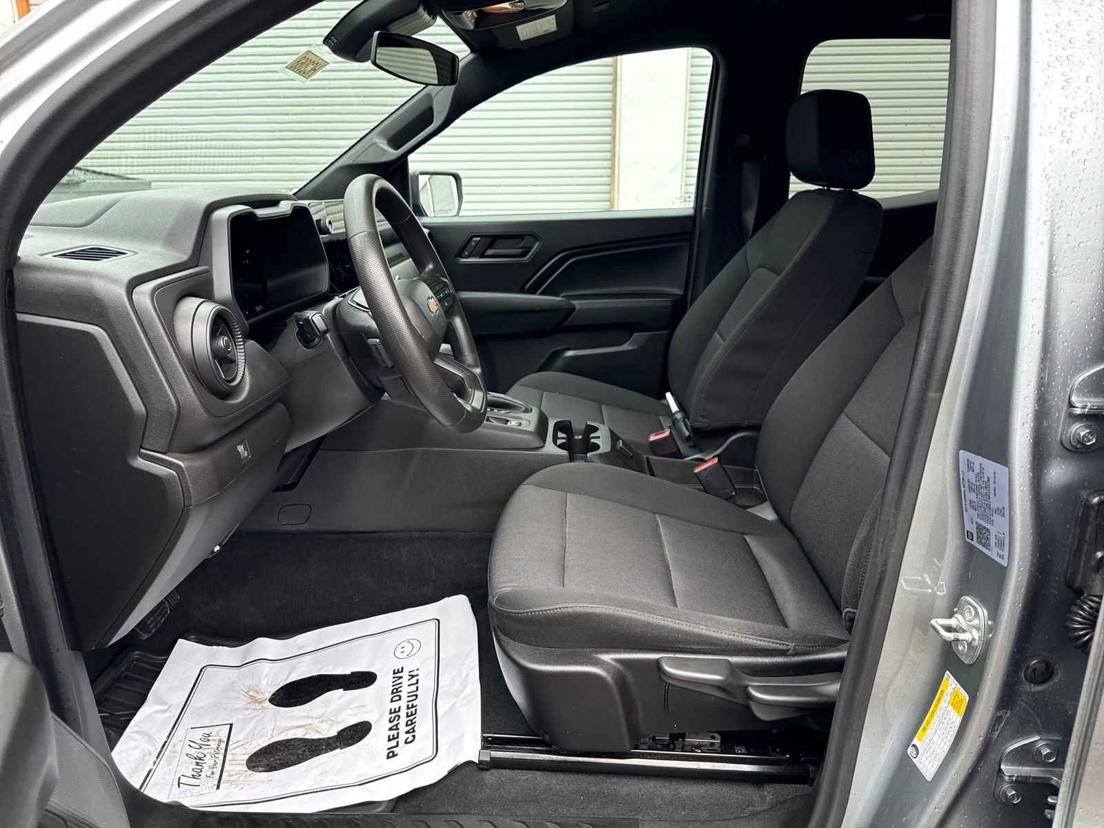 Used 2024 Chevrolet Colorado W/T image 9