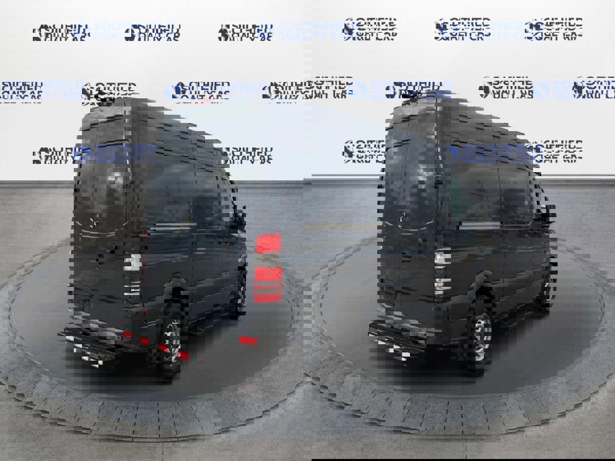 Used 2018 Mercedes-Benz Sprinter 2500 image 7