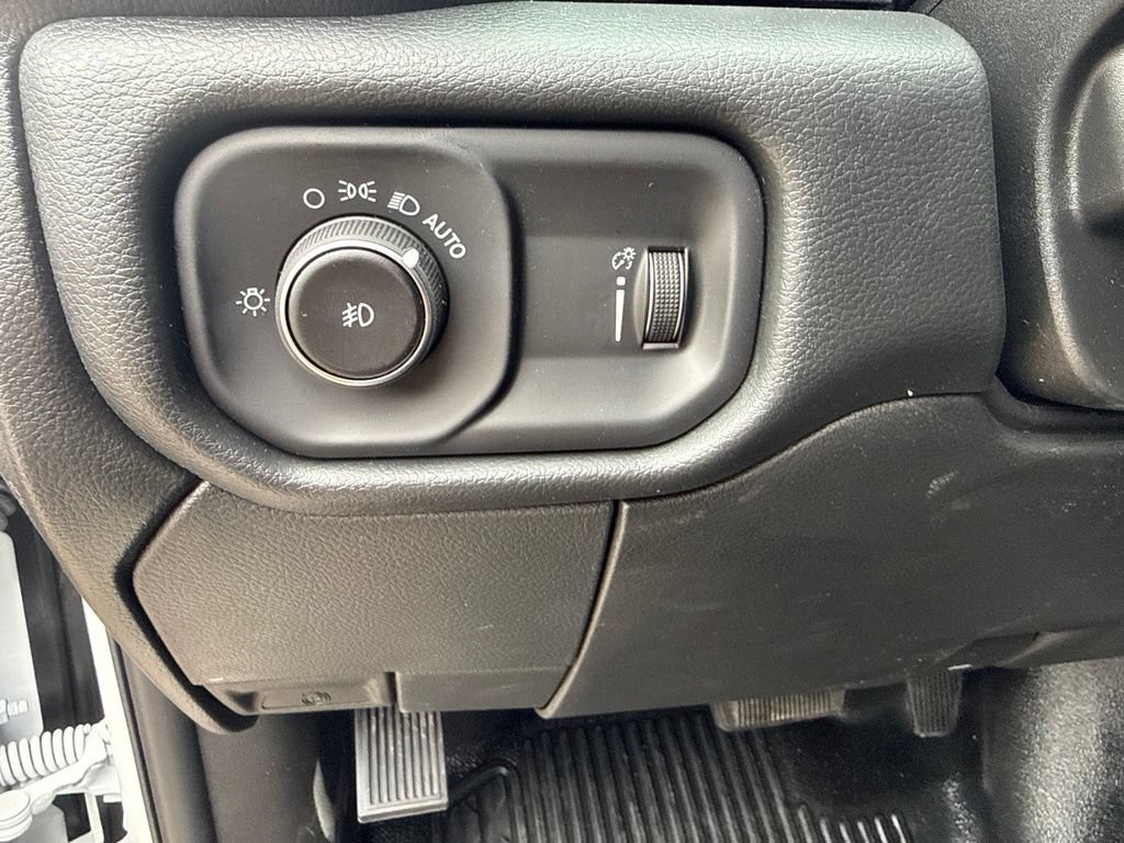 New 2026 RAM 3500 Tradesman AWD/4WD image 17