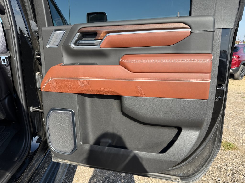Used 2026 GMC Sierra 2500 Denali Ultimate AWD/4WD image 37