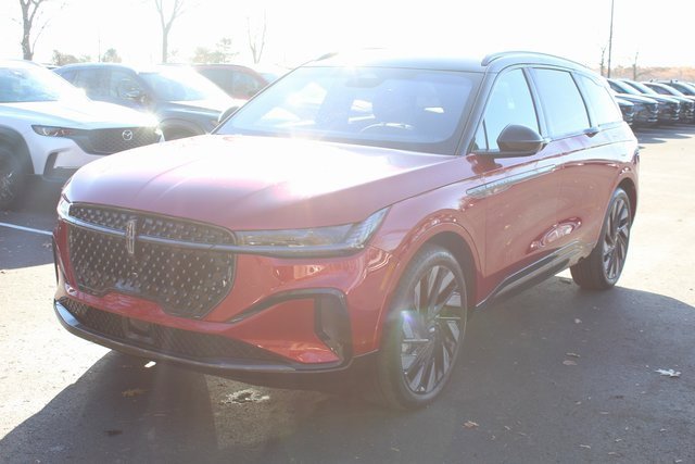 Certified 2024 Lincoln Nautilus Reserve w/ Equipment Group 202A image 10