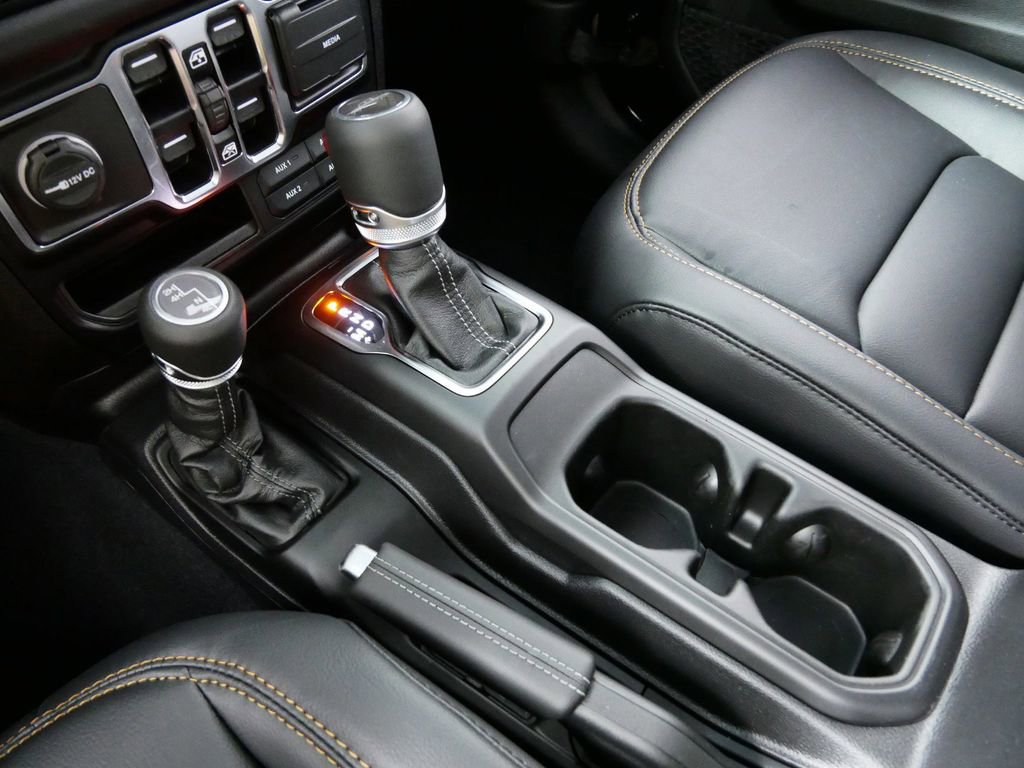 Certified 2024 Jeep Gladiator Sport w/ Premium Package image 50