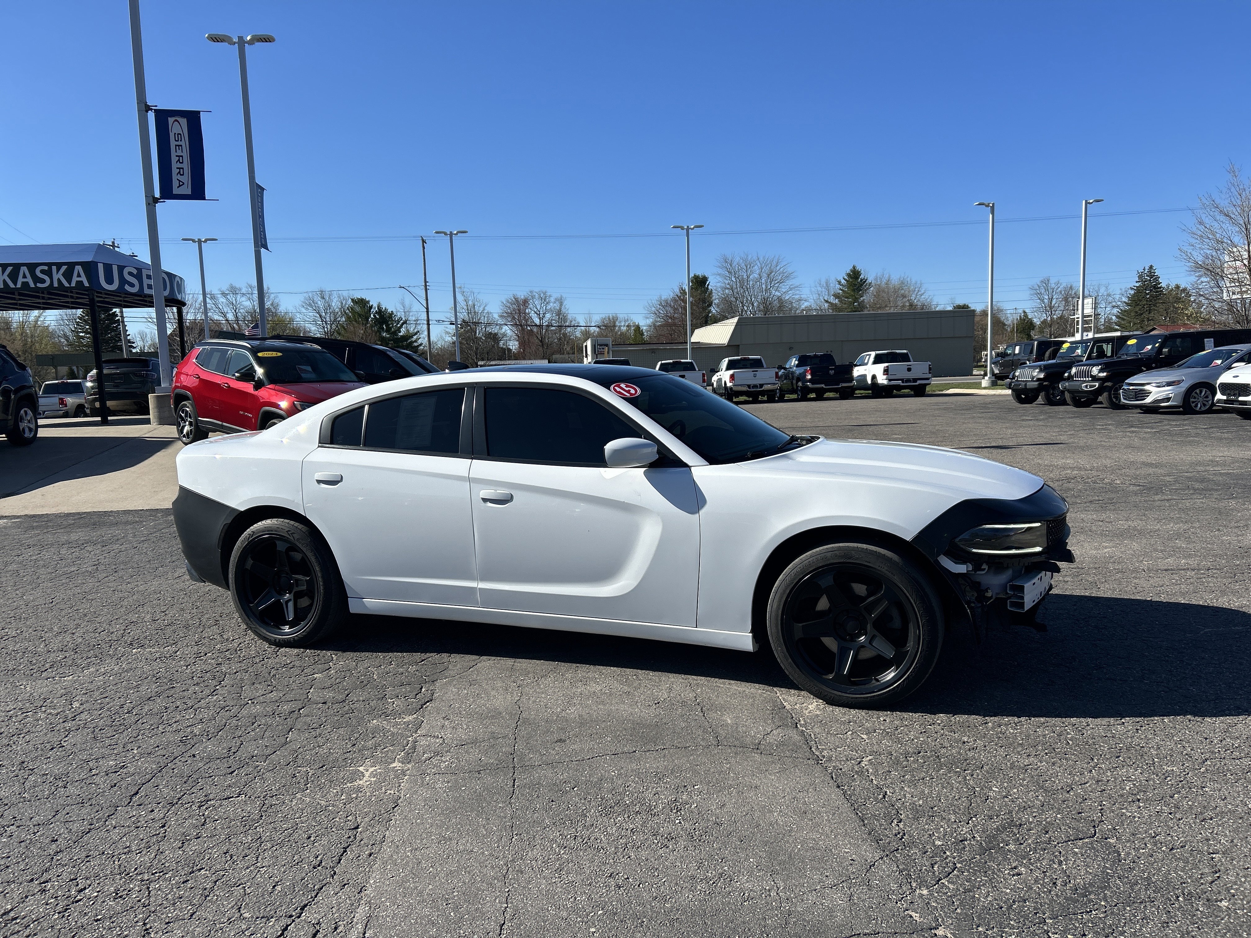 Used 2015 Dodge Charger SXT w/ AWD Premium Group image 1
