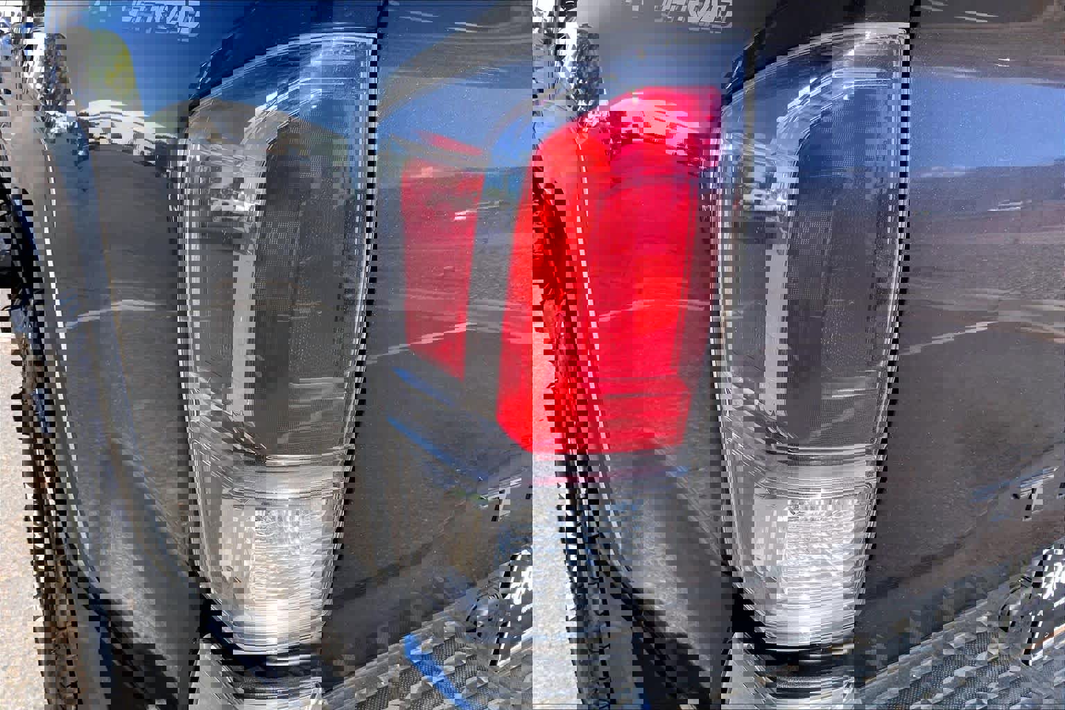 Used 2022 Toyota Tacoma TRD Off-Road image 25