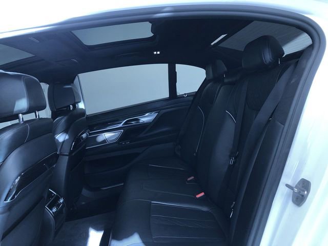 Used 2016 BMW 750i xDrive image 20